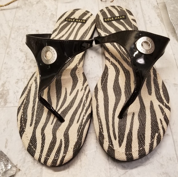 Cole Haan Zebra Stripe Flip Flops Size - Picture 2 of 5